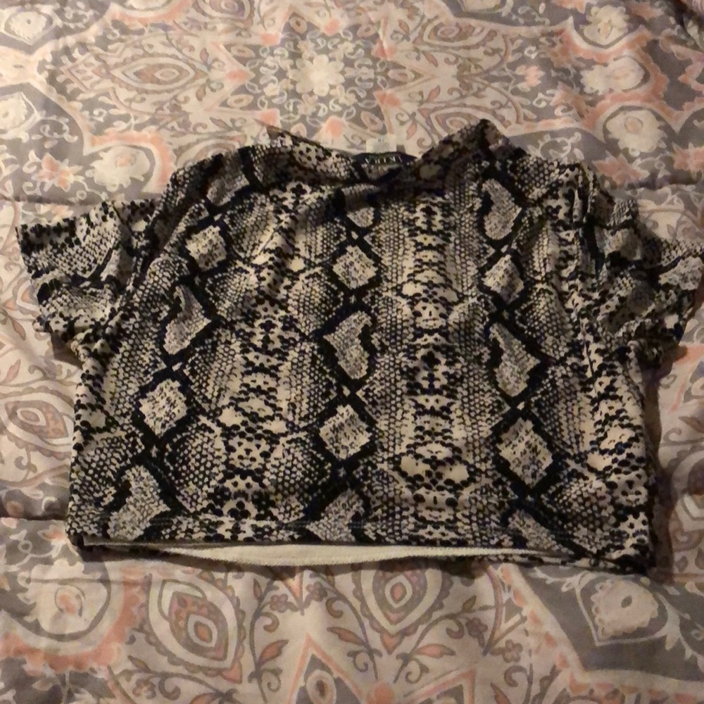 Crop top - Picture 3 of 3